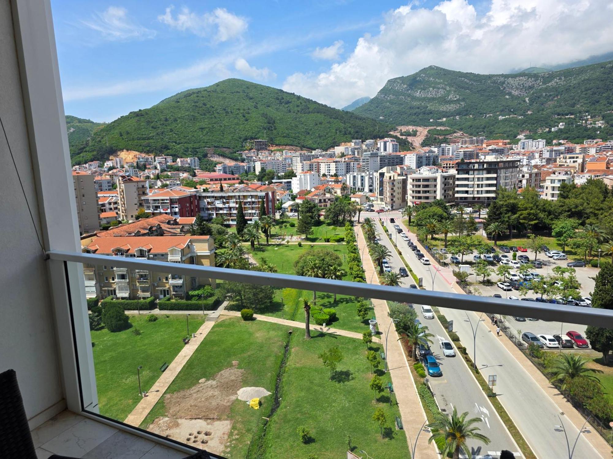 Apartments Menuet Budva Exterior foto