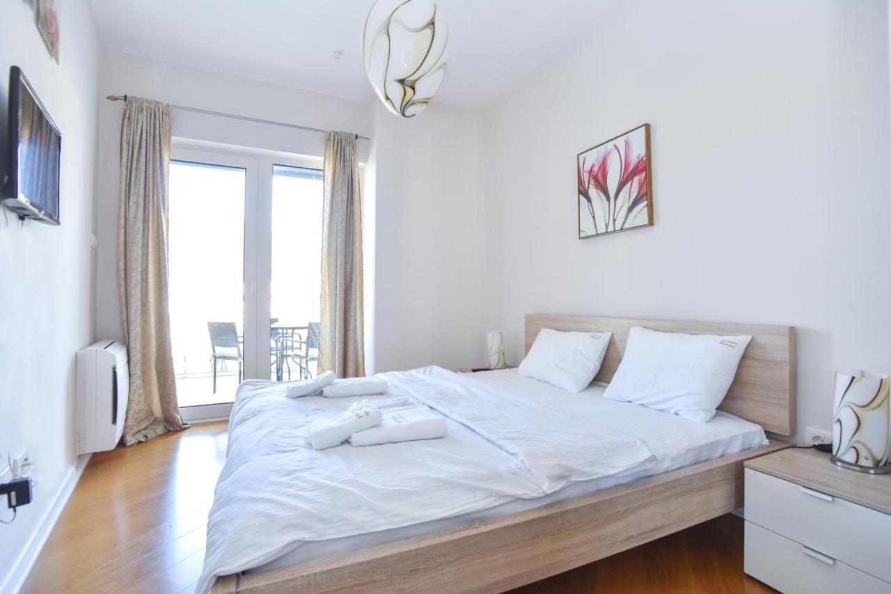 Apartments Menuet Budva Exterior foto